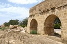 Tunisia. Aqueduct.
