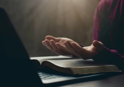 Tech and Faith: Striking the Right Balance in the Digital Age blog image