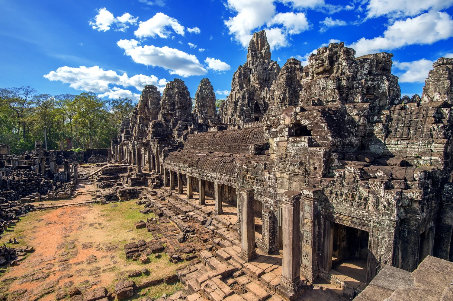 Cambodia’s Temples in Focus: Angkor Wat and Beyond hero image