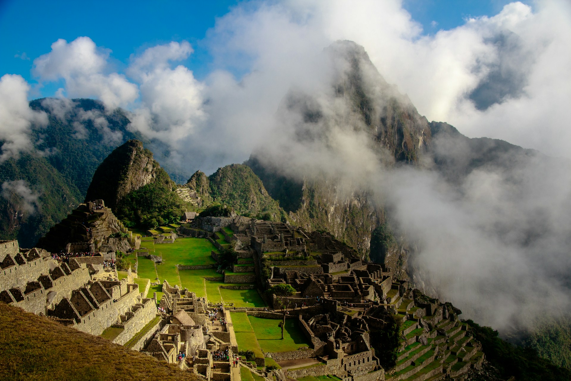 Peru’s Ancient Treasures: Photography Amidst Inca Ruins hero image